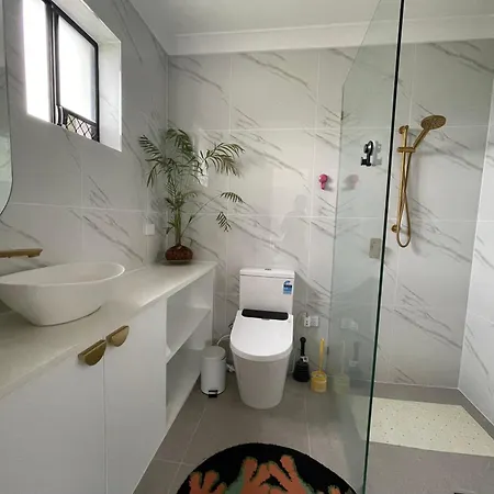 Hotel Mountain View Inner Secure Townhouse Brisbane