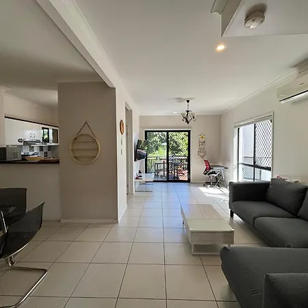 Hotel Mountain View Inner Secure Townhouse 4*