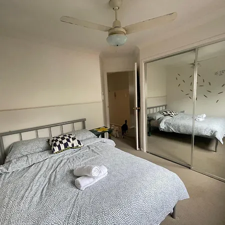 Mountain View Inner Secure Townhouse Hotel 4*