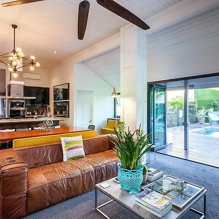 Villa Stunning Tropical Oasis Free Parking Brisbane