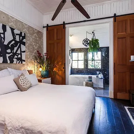 Villa Stunning Tropical Oasis Free Parking