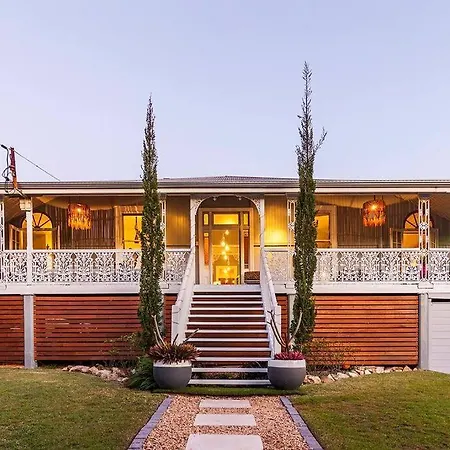Villa Stunning Tropical Oasis Free Parking