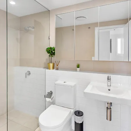 Chic Valley Unit With Parking Rooftop Pool & Bbq Apartment