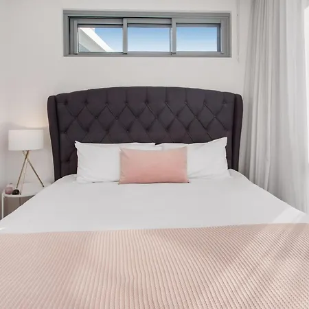 Chic Valley Unit With Parking Rooftop Pool & Bbq * Brisbane