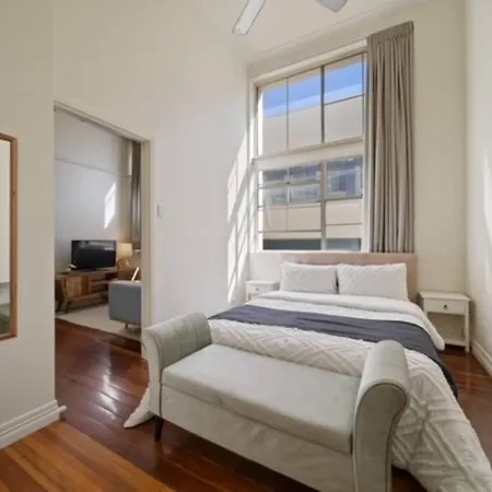 Apartment Cool New Yorker Cbd