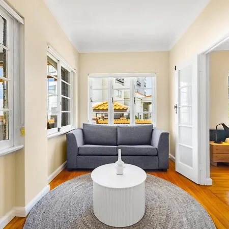 Apartment Riverside Heritage Chateau/convenient/free Carpark