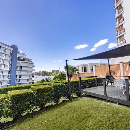 Riverside Heritage Chateau/convenient/free Carpark Apartment *