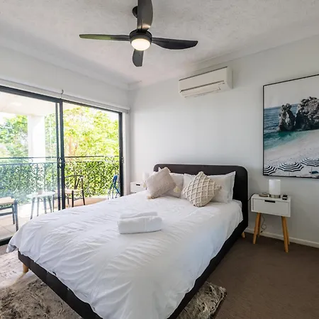 Spacious Inner 2-bed With Parking And Balcony Apartment *