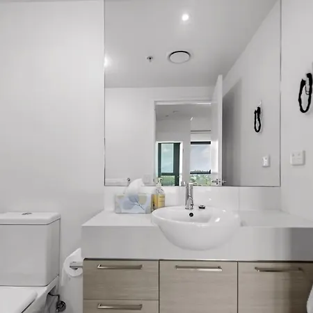 1-bedroom Riverfront With Pool * Brisbane