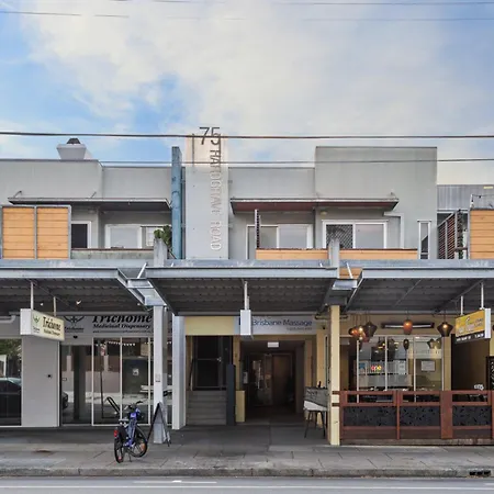 Cosy West End 1-bed With Parking Brisbane