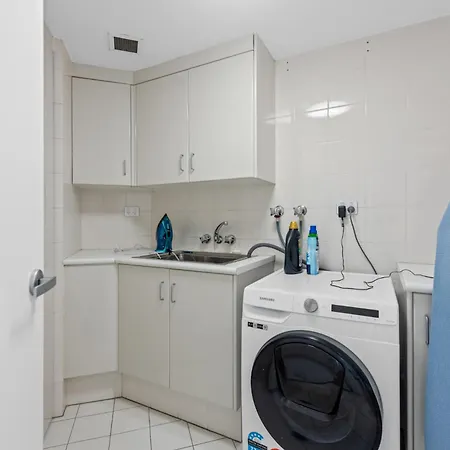 Lavish 3-bed With Wraparound Balcony And Pool