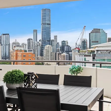 Lavish 3-bed With Wraparound Balcony And Pool Apartment