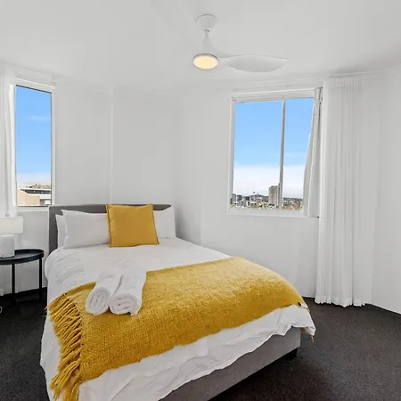 Lavish 3-bed With Wraparound Balcony And Pool Apartment