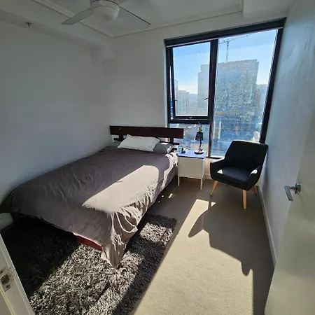 Homestay Private Bedroom & Bathroom In Shared Inner Brisbane