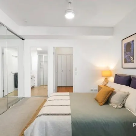 Indigo On Oxford Street - Riverside Two Bedroom Brisbane