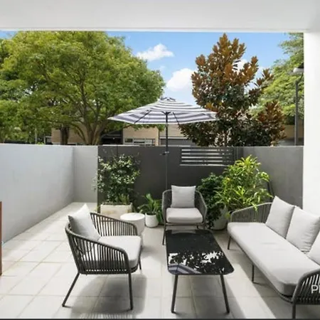 Indigo On Oxford Street - Riverside Two Bedroom