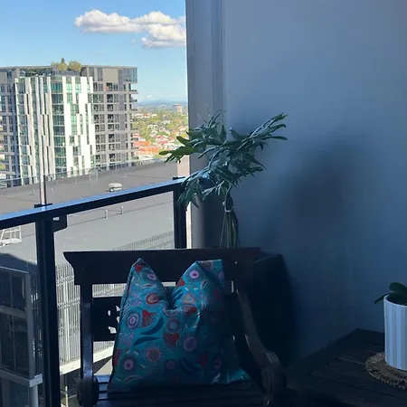 Prime Location South Retreat * Brisbane