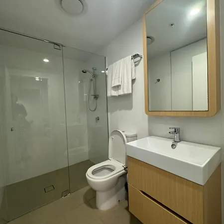 Prime Location South Retreat *