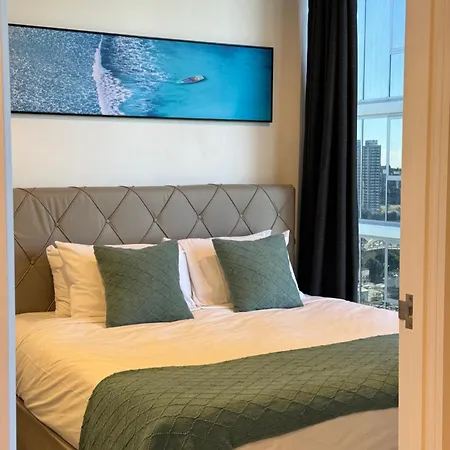 Prime Location South Retreat Apartment