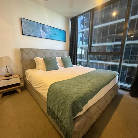 Prime Location South Retreat Apartment Brisbane