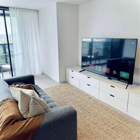 Luxury River Views - Skytower L53#free Parking Apartment