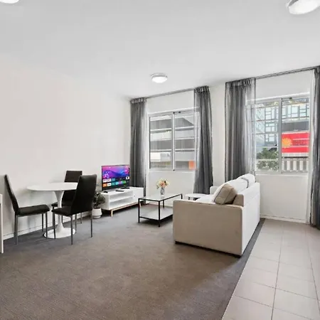 The Capitol - Prime Location Studio With Pool & Parking * Brisbane