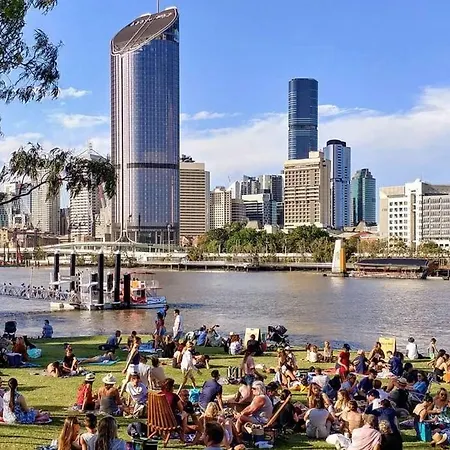 Apartment Urban Getaway 1bed 1bath 1car Balcony - 15 Mins Cbd Brisbane