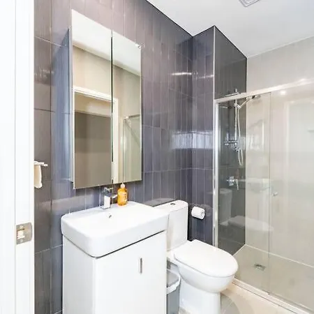 Apartment South 2b2b Apt&parking M6