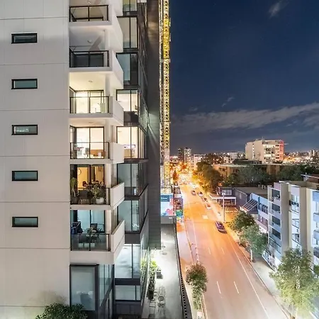 South 2b2b Apt&parking M6 * Brisbane
