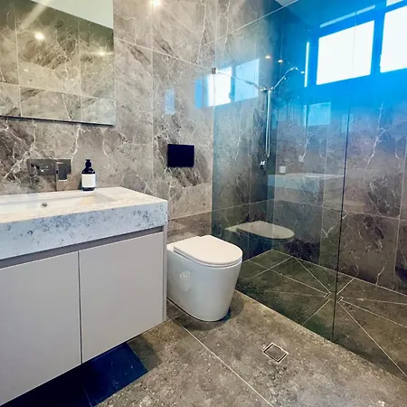 Modern Comfort In Macgregor