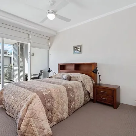 Apartment Parkland Luxury Cbd Brisbane