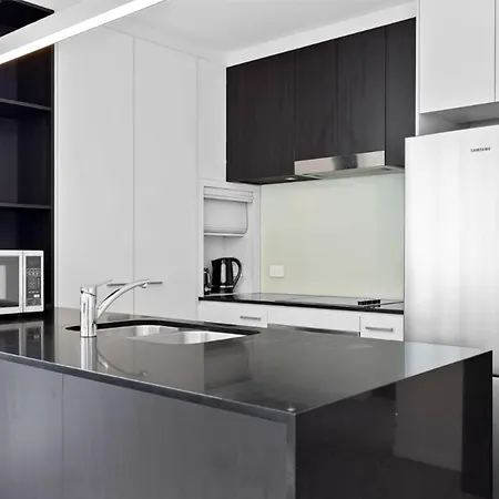 Luxury Newstead At Gasworks Apartment
