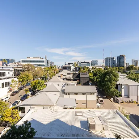 Tranquil 2-bed Inner City Retreat With Parking Apartment Brisbane
