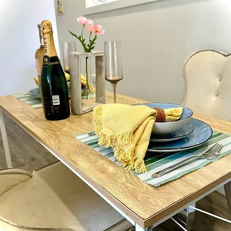 Contemporary 1br Holiday home