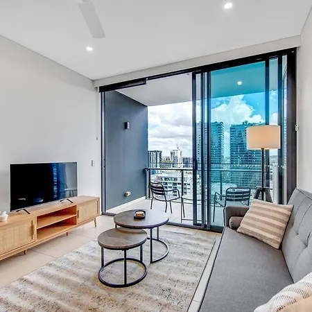 Modern Mountain View - South Apartment