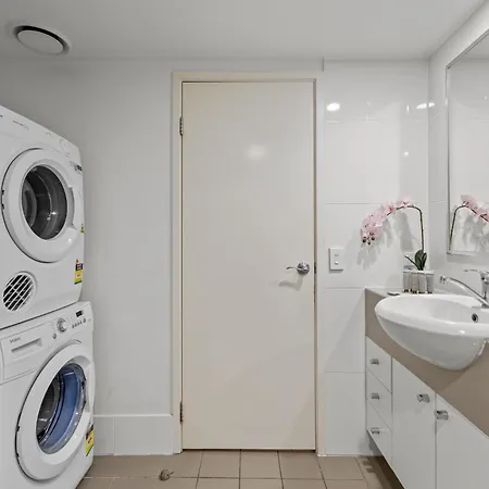 South Vale South Apartment *