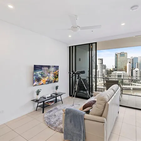 Apartment 2br In South With Spectacular River View