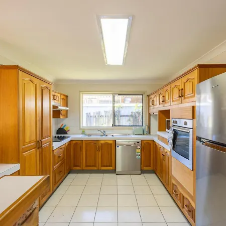 Holiday home 4 Beds Family House At Sunnybank Hills *