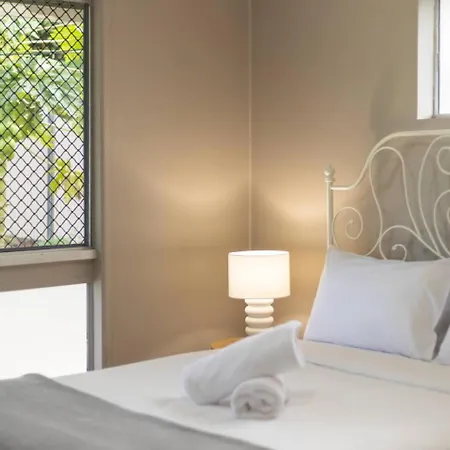 5 Mins To Mall Convenient 4br At Sunnybank *