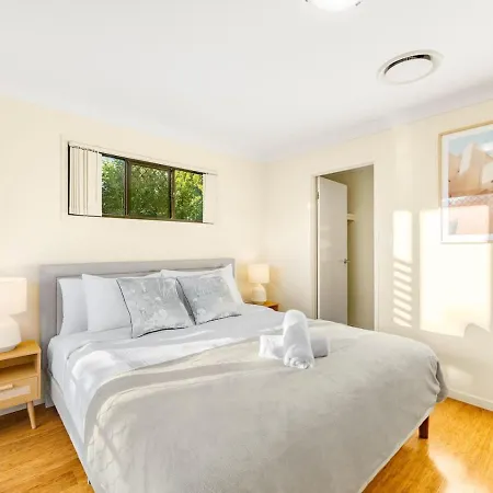 3bd Townhouse Close To Shops, Transport With Carpark Holiday home Brisbane