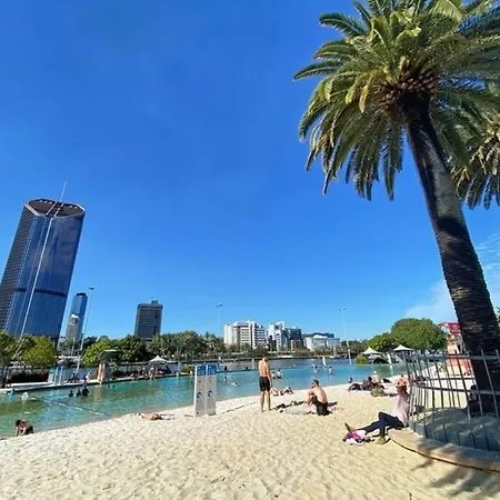 Kozyguru East Renovated 3 Bedroom Apartment Brisbane