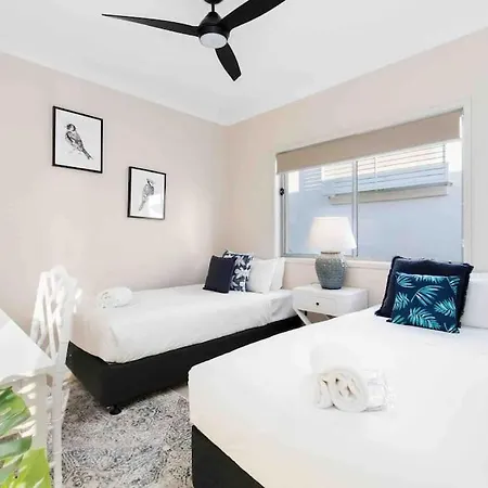 Balmoral House Retreat Pool & Hotel Brisbane