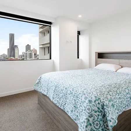 Springhill Close To Cbd 2b1b And Parking M3 Apartment
