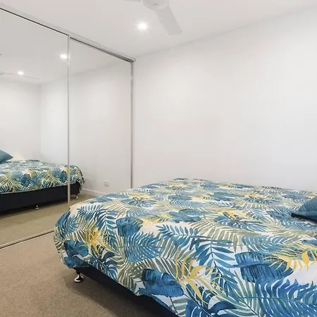 Springhill Close To Cbd 2b1b And Parking M3 Apartment
