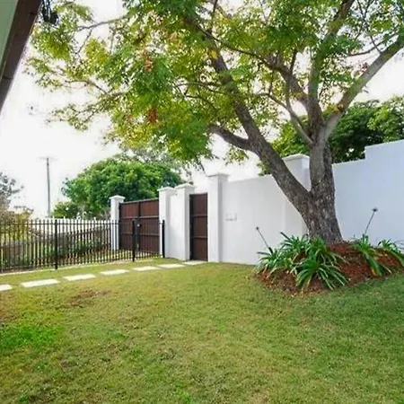 Massive 5bdr Games Wi-fi Netflix Holiday home Brisbane