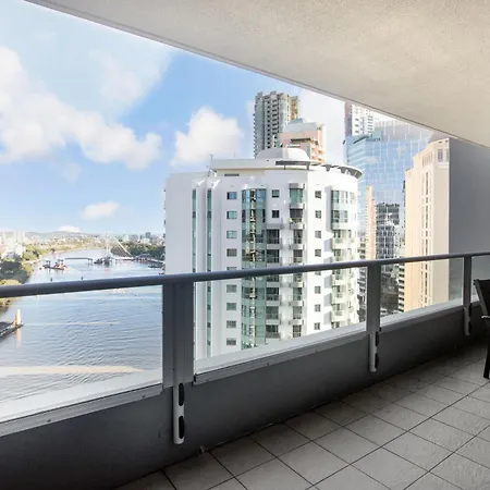Flexible Inner With Wifi Apartment