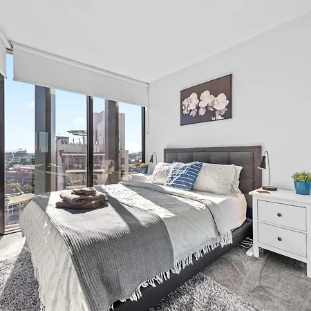 Living - 1bed,1bath,pool Apartment *