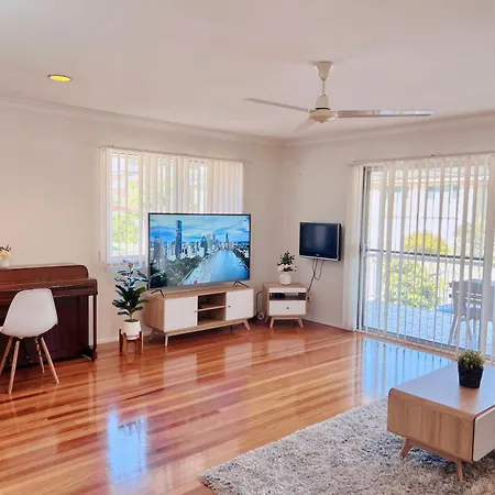 Villa Family Cozy Retreat Near Westfield *