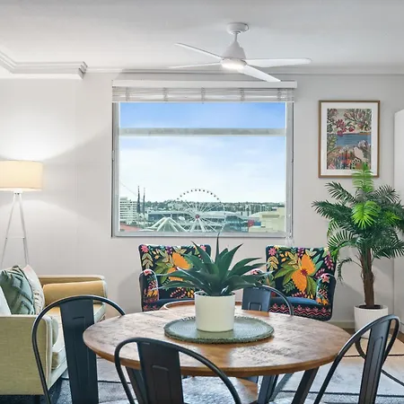 Apartment 2-bed Pad With Pool & Gym Brisbane