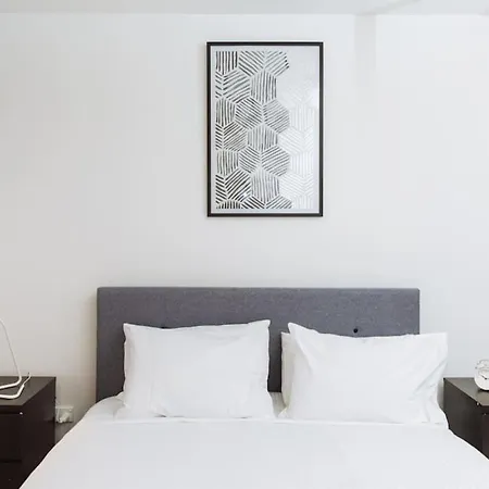 Modern 2br In The Heart Of South